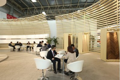 BIHD·2018 | 久盛地板“木·漣漪”創(chuàng)造無限可能，掀起壯闊波瀾！——人工智能基礎(chǔ)資源與技術(shù)平臺的融合創(chuàng)新